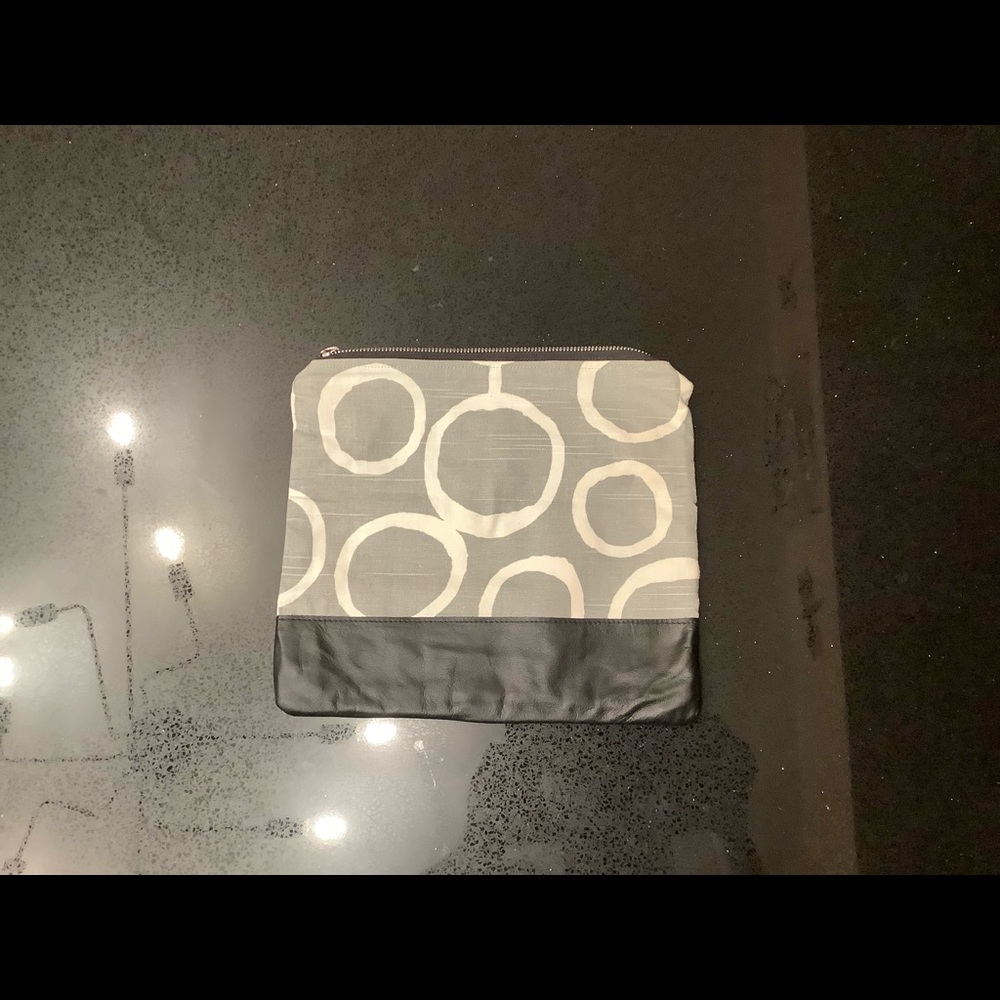 Modern Purse / Handbag - Picture 2 of 2